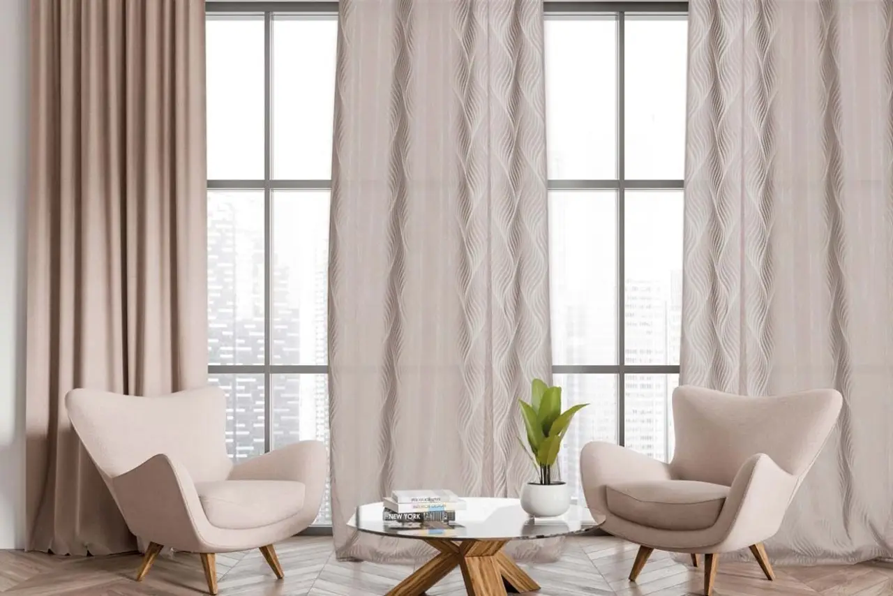 Il trucco geniale per accorciare le tende senza cucire usando solo il ferro da stiro