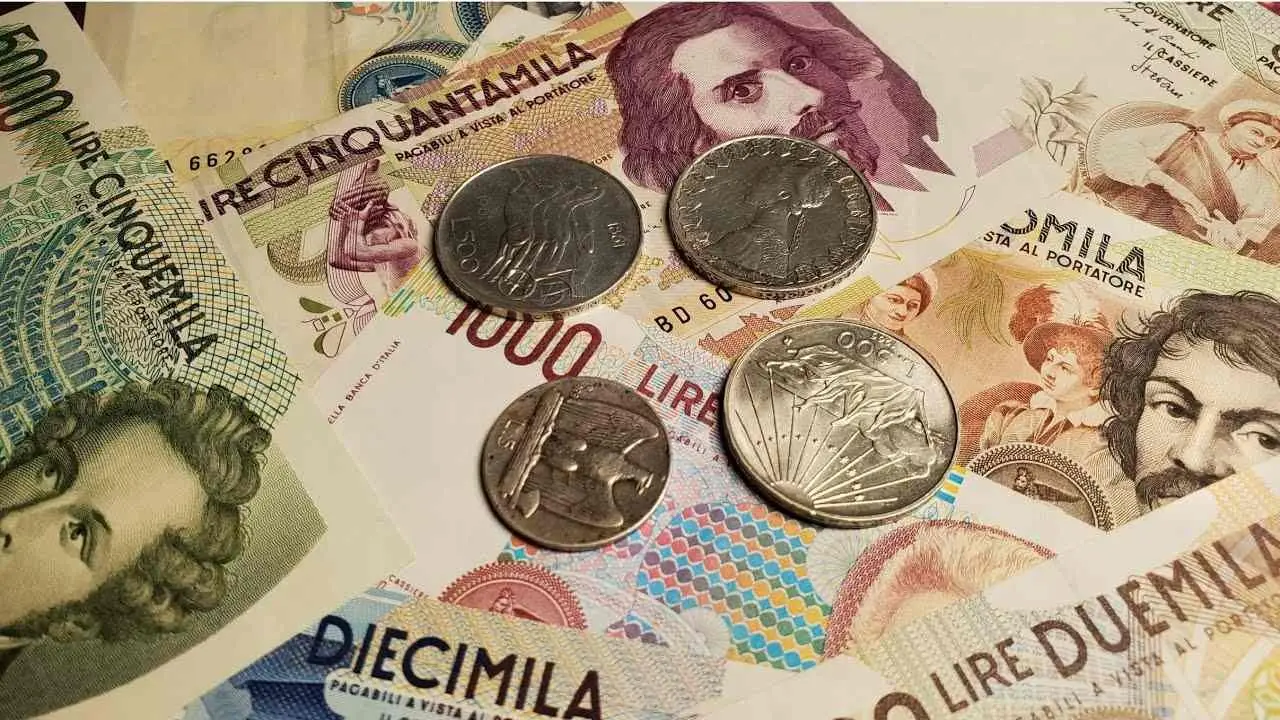 Hai ancora vecchie diecimila lire di Alessandro Volta? Ecco quanto valgono oggi i collezionisti