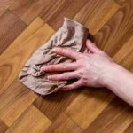 Come mantenere il parquet lucido usando un solo prodotto naturale