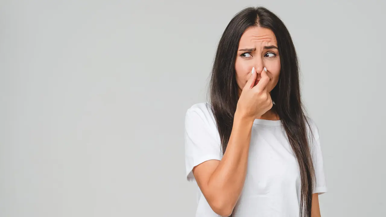 Come eliminare i cattivi odori dai tappeti